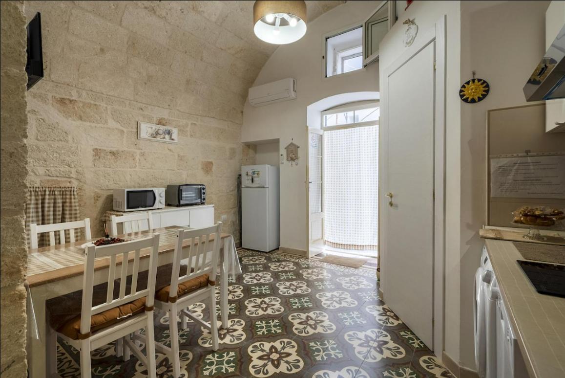 Chiarina Rooms 2 Polignano a Mare Bagian luar foto